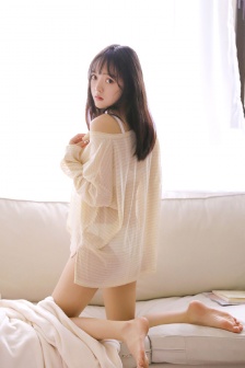 美女黑色真丝图