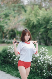 姜雯